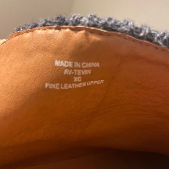 Adrienne Vittadini NAVY Tevin Suede Wedge Bootie Knit Cuff NWOB - 9.5 - Picture 7 of 11